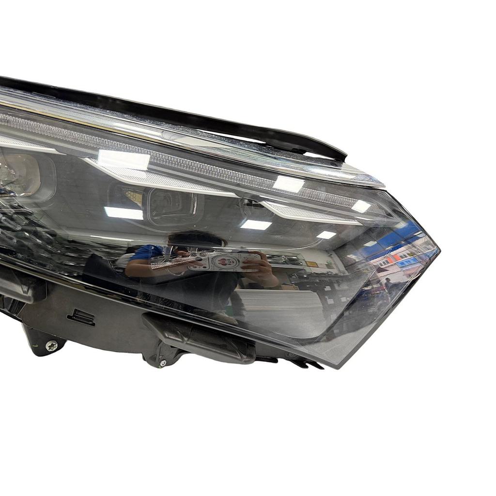 LED Headlight Assembly for 2022-2025 Mercedes-Benz EQS 450/500/580 W296