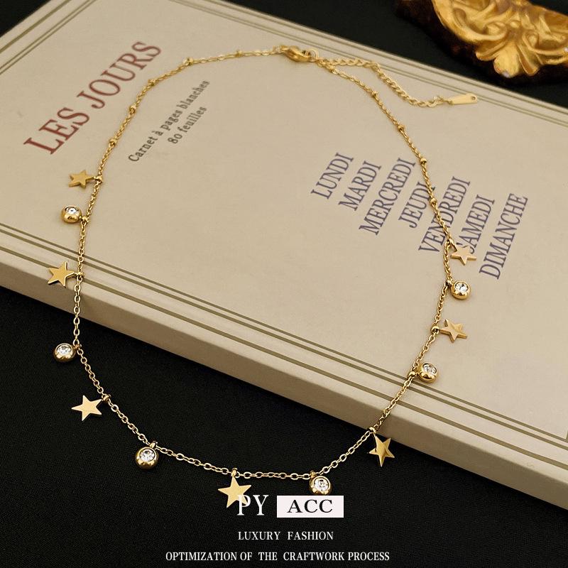 

Fashion Sparkling Star Choker: Titanium Steel Necklace with Diamonds and Five-Pointed Star