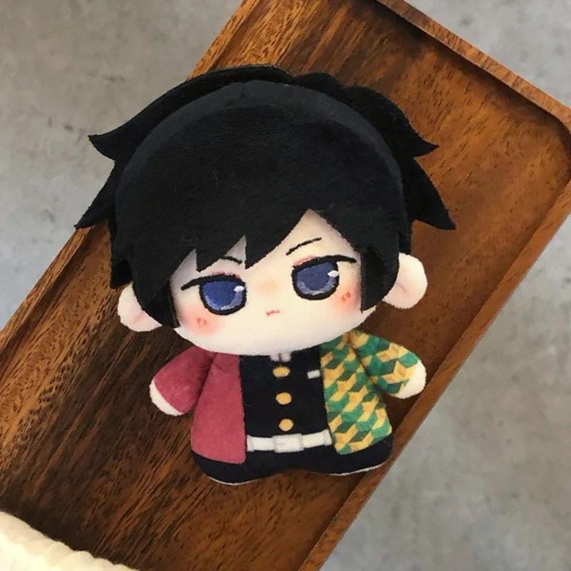 Novo 10cm Demon Slayer: Kimetsu No Yaiba Suikou Tomioka Giyu Atributo Boneca de Algodão Fofa Brinquedo de Pelúcia Periférico Presente para Menino