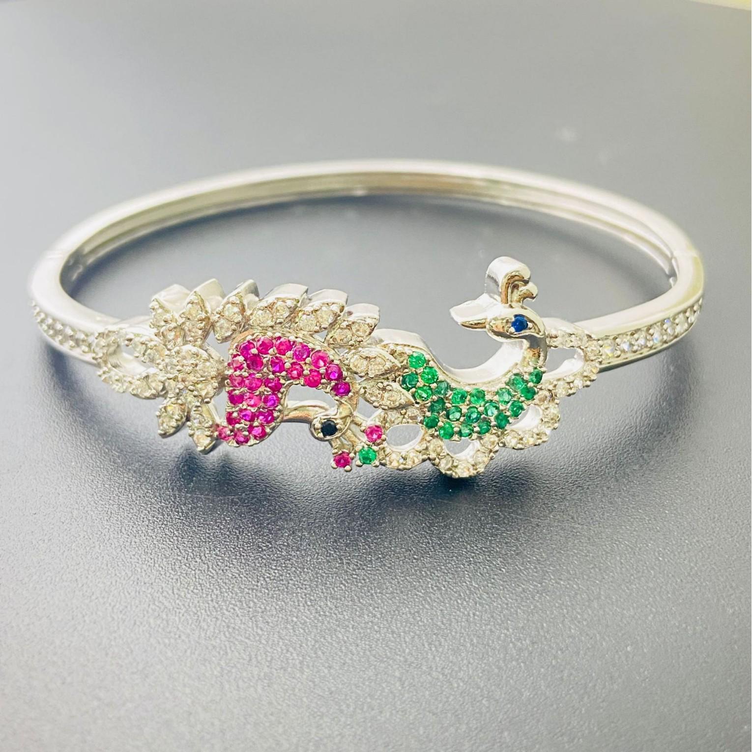 

Colorful Zircon Phoenix Gold-Plated Open Bangle: Stylish High-End Creative Jewelry