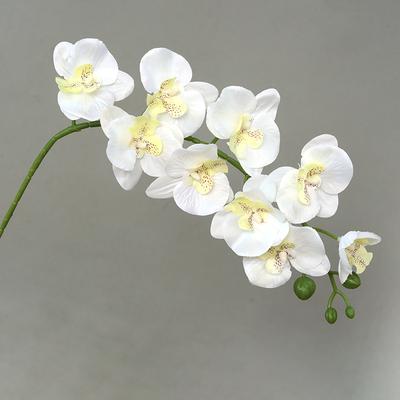 Ev Dekoru – Dekoratif çiçekler ve çelenkler