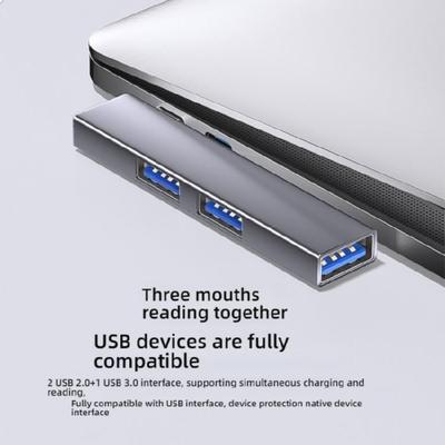 Accesorii pentru calculatoare – Hub-uri USB