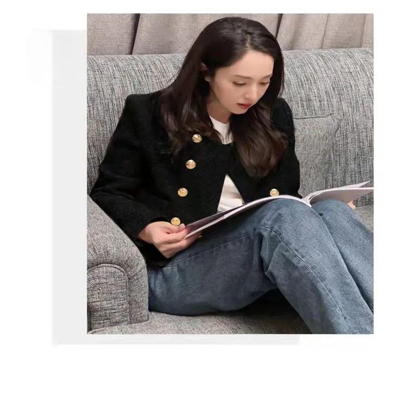 Sophisticated and Cute Round-necked Short Jacket with Double-breasted Buttons