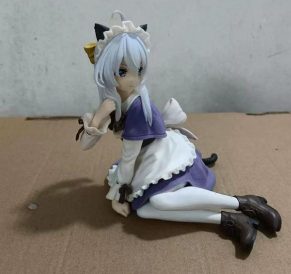 Путешествие Элейны: Фигурка Летающей Ведьмы - 2D Украшение Элайны на Метле