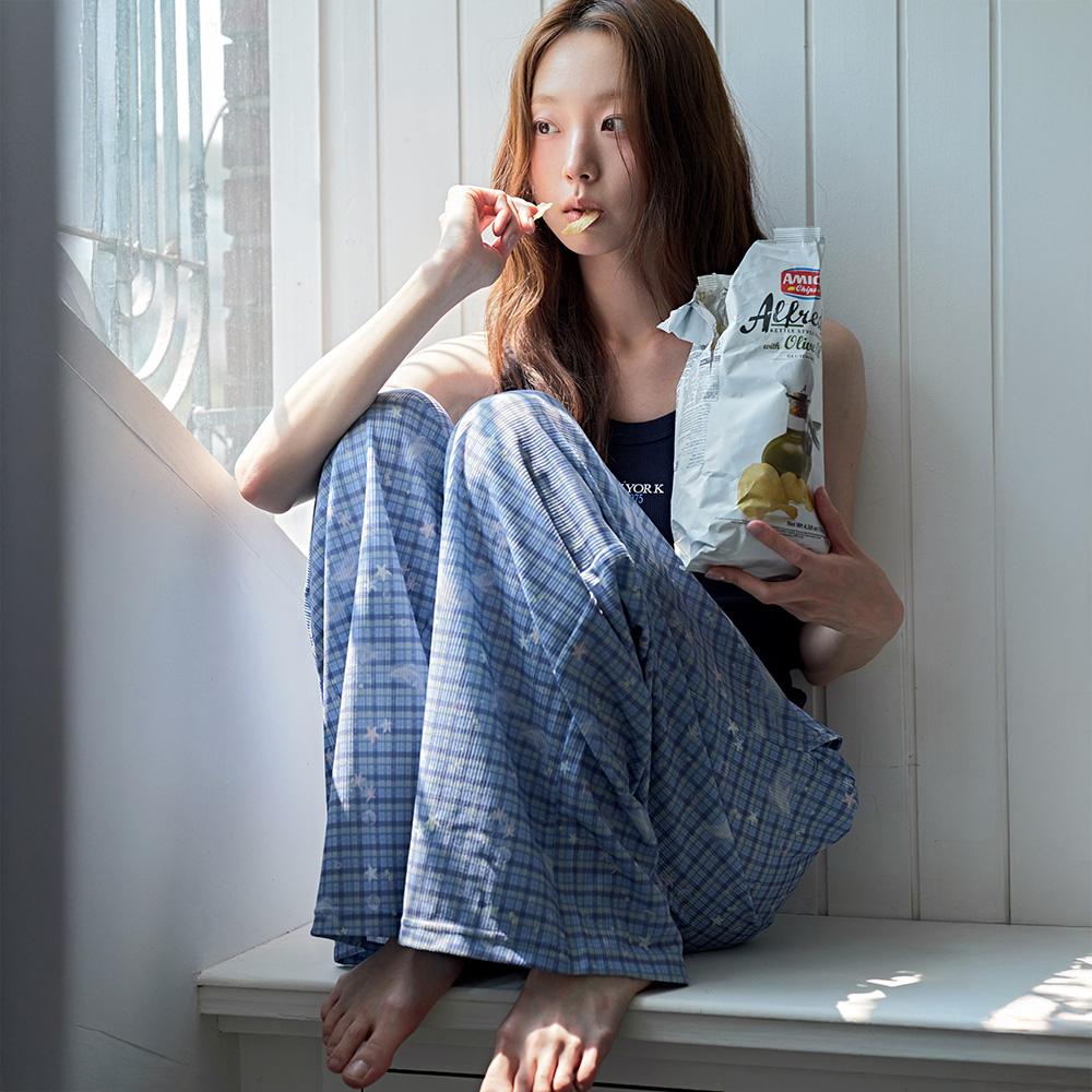 Myujeumudeu Dolphin Glow Wide Pants (Banding Pants)