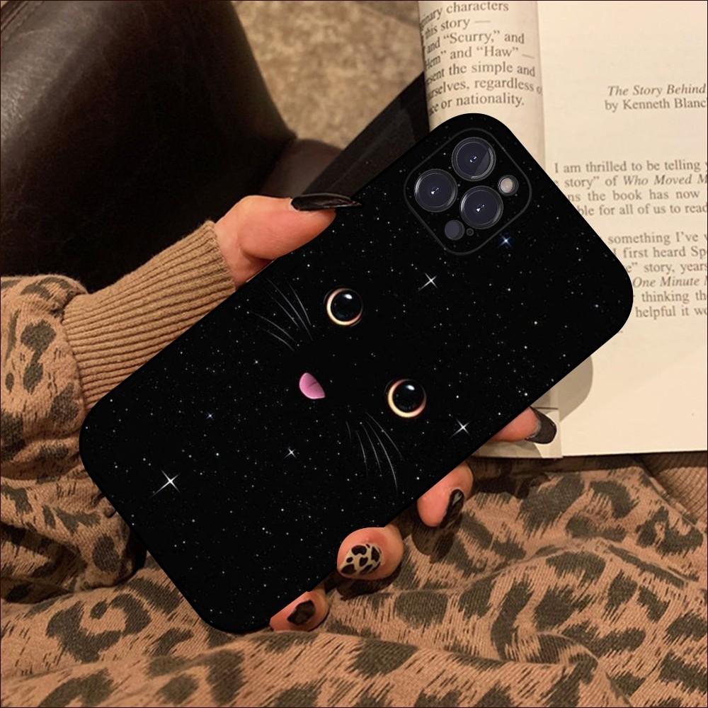 Black Cat Staring Eye Phone Case For iPhone 15 14 11 12 13 Mini Pro XS Max Cover 6 7 8 Plus X XR SE 2020 Funda Shell