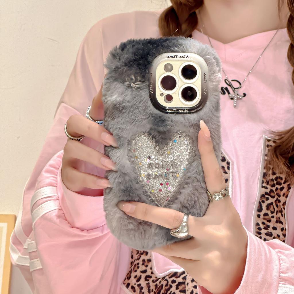 Autumn and winter plush love mobile phone case is suitable for Apple 16promax lens holder iPhone17pro fabric 17.