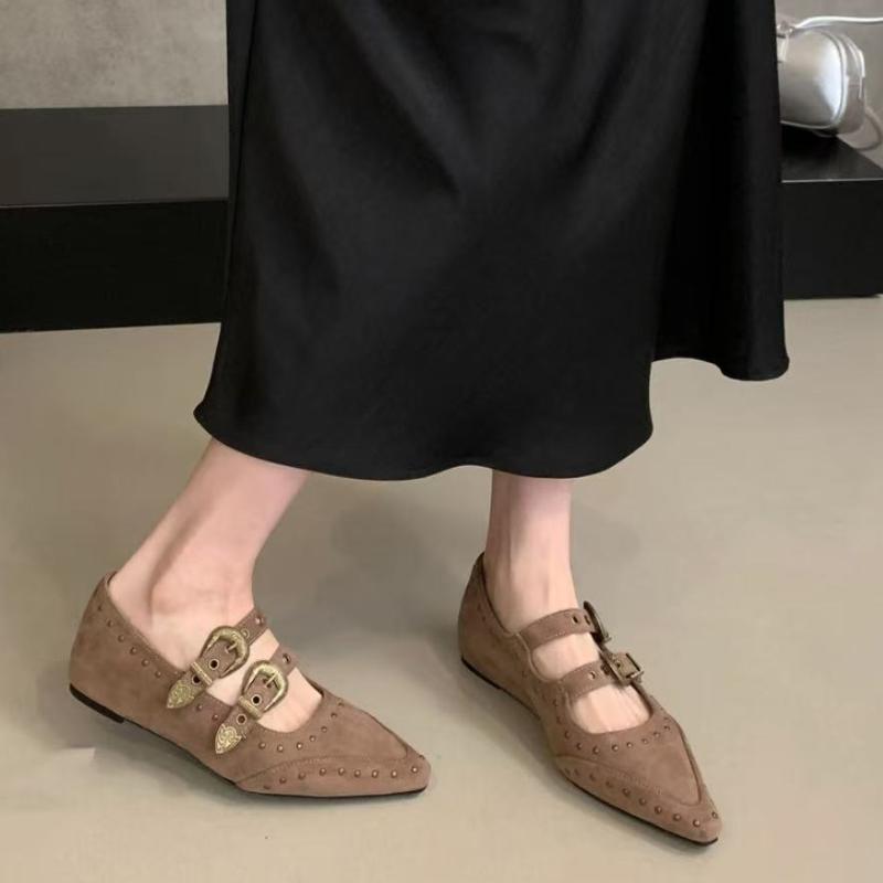 French Vintage Studded Single Shoes New Belt Buckle Pointed Toe Shallow Mouth Mary Jane Flat Single Shoes