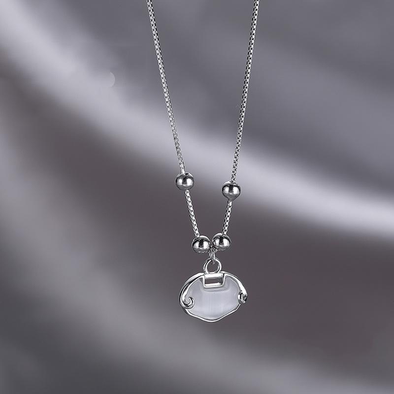 Xiangyun Fu Lock Long Life Lock Necklace Female White Jade Ruyi Safety Lock Retro Chinese Style Clavicle Chain Early Spring