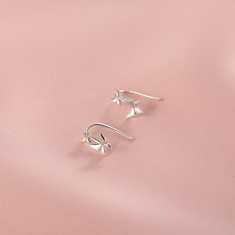 Chic Butterfly Earrings for Women: Elegant, Trendy, and Versatile Hooks