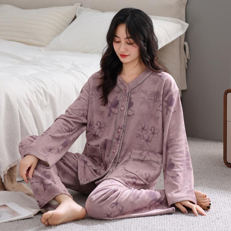 

Пижама женская зимняя коралловый флис утолщенный флис осень и зима островной флис для мамы среднего возраста зимний тонкий флис комплект домашней одежды 3XL