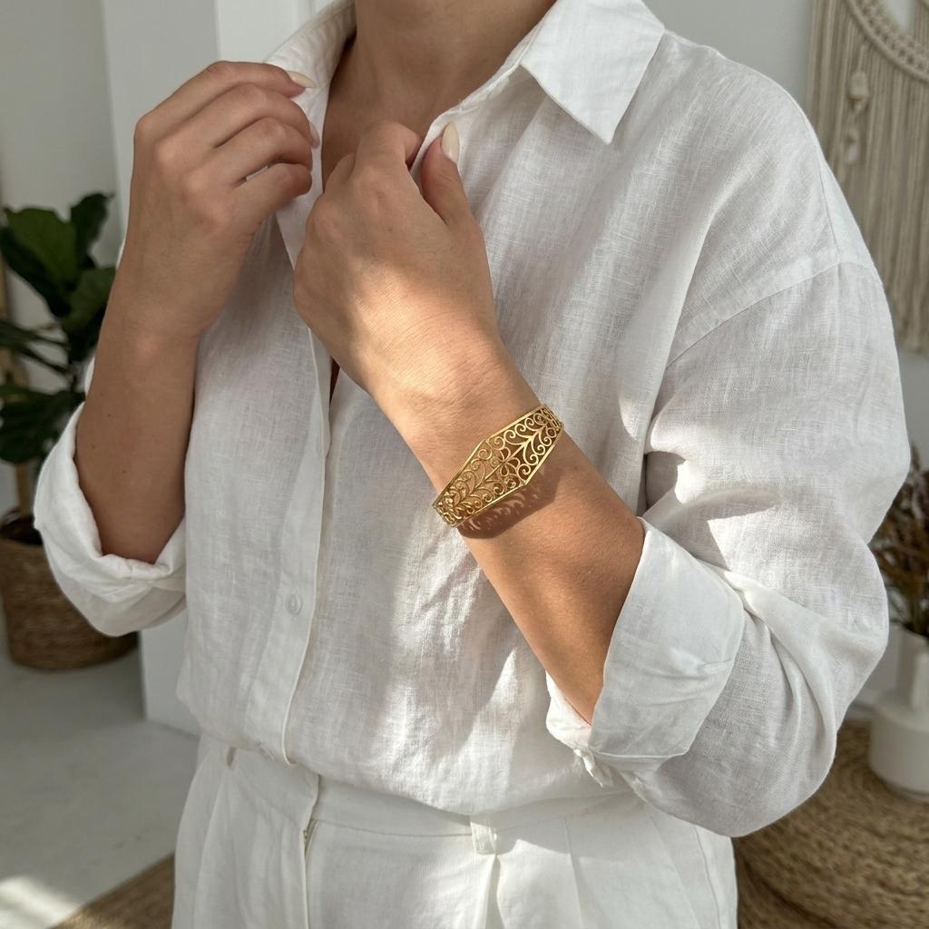 Minimalist High Polish Wide Striped Cuff Bangle for Women Gold Color Stainless Steel Waterproof Boss Lady Statement Bracelet