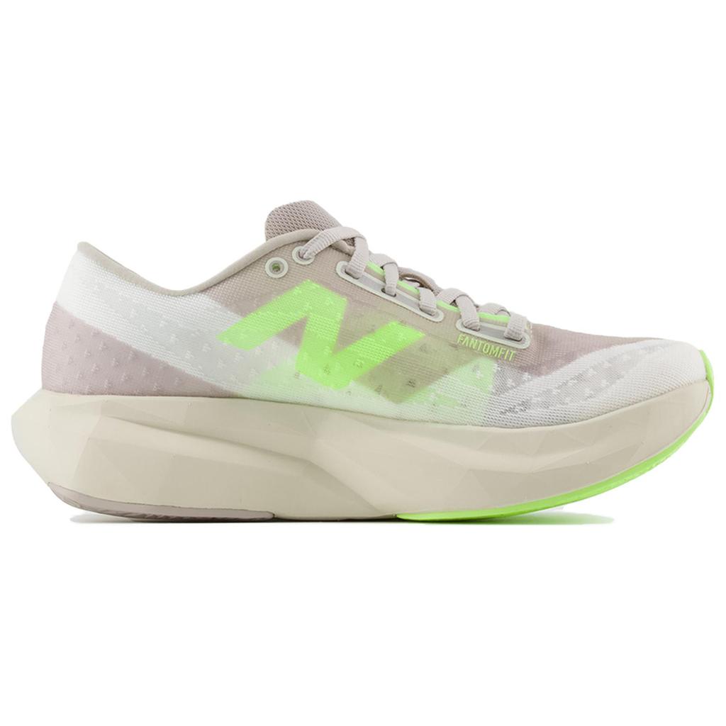 New Balance FuelCell Rebel V4 'Beige Grønn' Dame