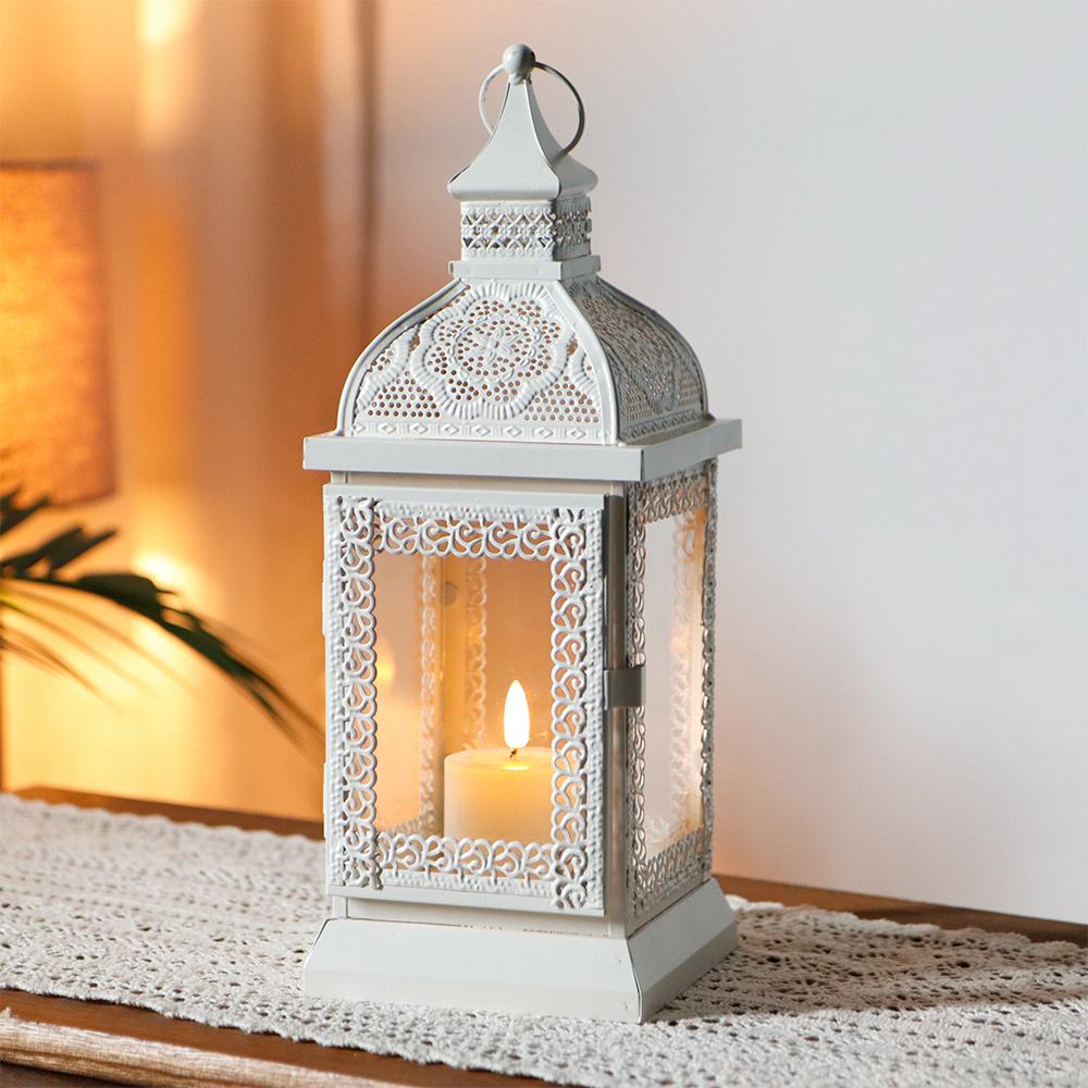 Vintage White Candle Lantern Durable Garden Metal Lantern Empty Square Candle Lantern for Wedding Decoration
