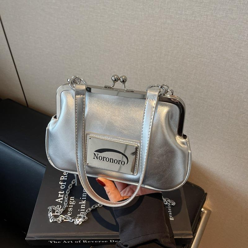 

Повседневная универсальная женская сумочка Новая модная цепочка Наплечная сумка-мессенджер серебряный