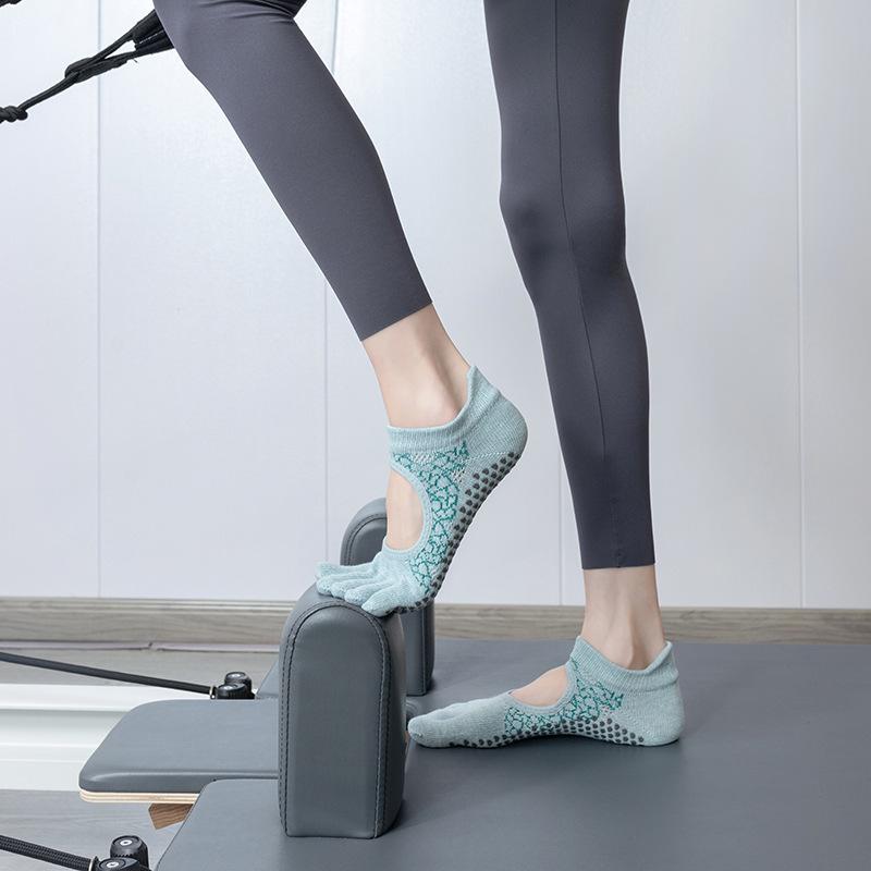 

Носки ToeSox с открытой спиной, нескользящие, для йоги и пилатеса, с пятью пальцами — всесезонное качество One Size