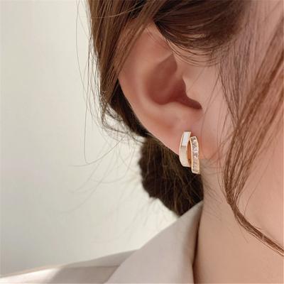 1 par de pendientes de circonita de concha de lujo ligeros, pendientes de doble capa de estilo coreano para mujer, joyería de oreja de temperamento simple