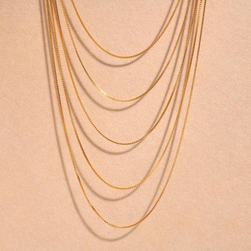 Mehrschichtige dünne Halsketten Minimalistisch für Damen Zierlich Vergoldeter Edelstahl Stapelbare Ketten Halskette Schmuck