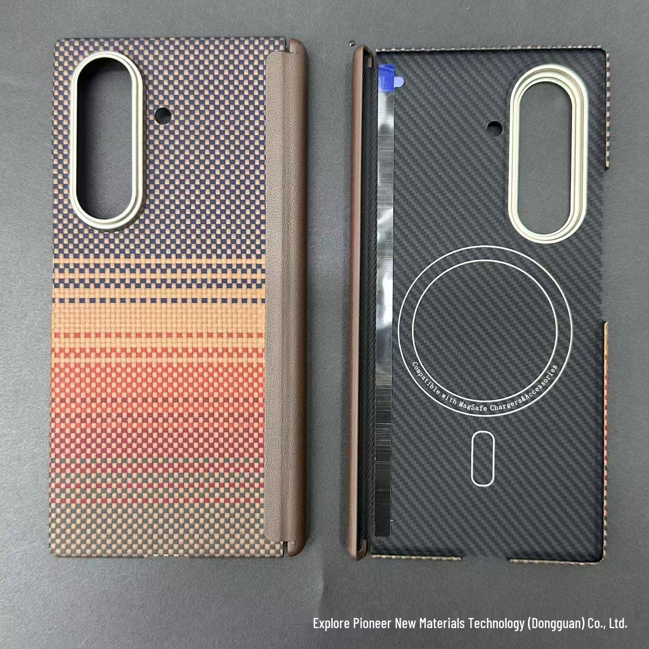 

Samsung Galaxy Z Fold7 Магнітний Ультратонкий Ударостійкий Чохол з Кевлару та Вуглецевого Волокна Samsung Galaxy Z Fold7