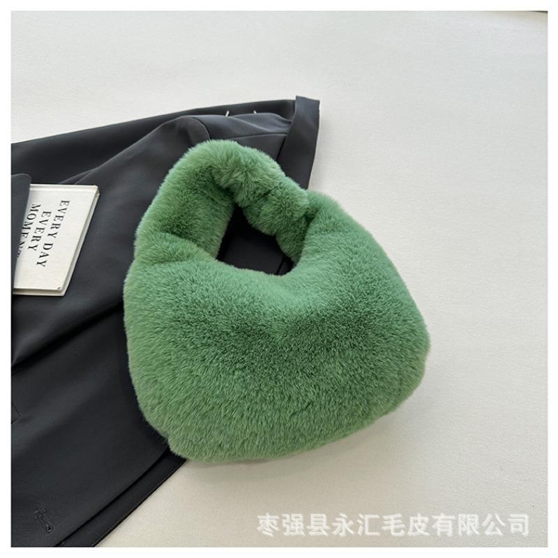 Plush bag dumpling bag new premium women's bag fluffy fashion dumpling bag fur handbag