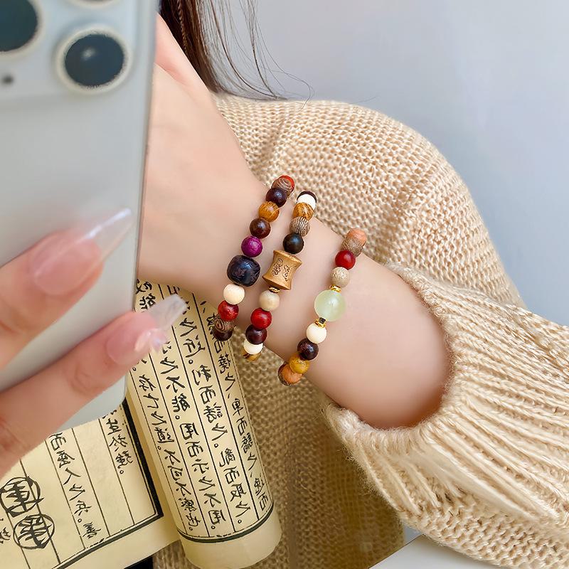 Sandalwood Multi-Bead Ethnic Zen Bracelet for Women In New Chinese Style