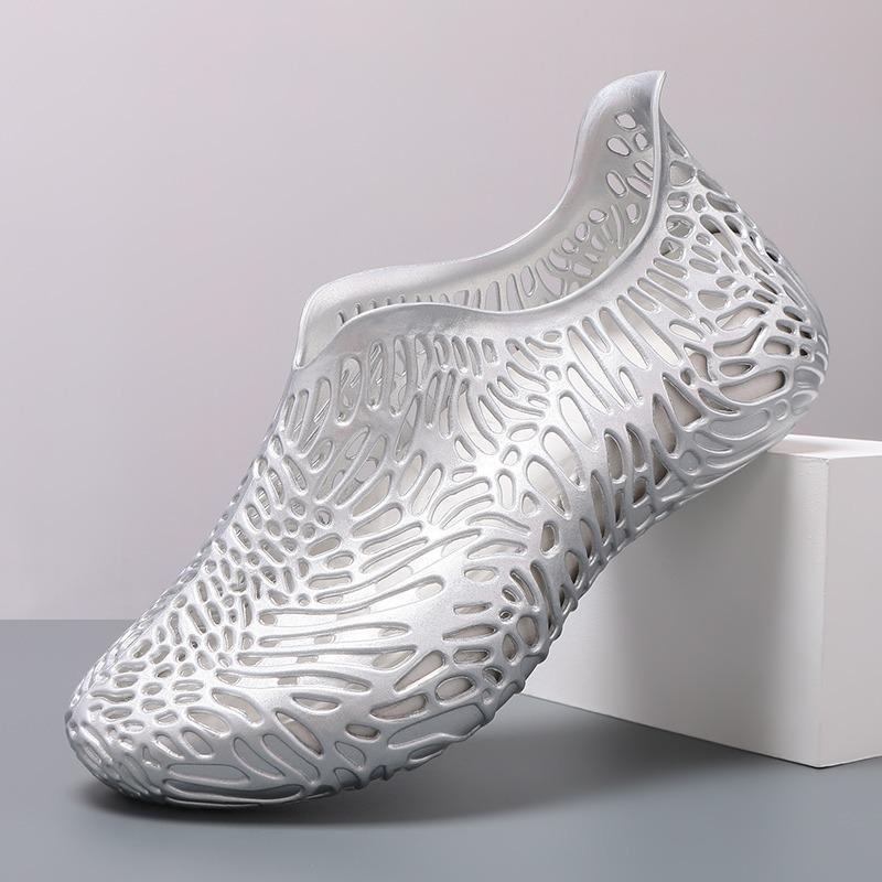 New 3D Hole Hole Shoes Full