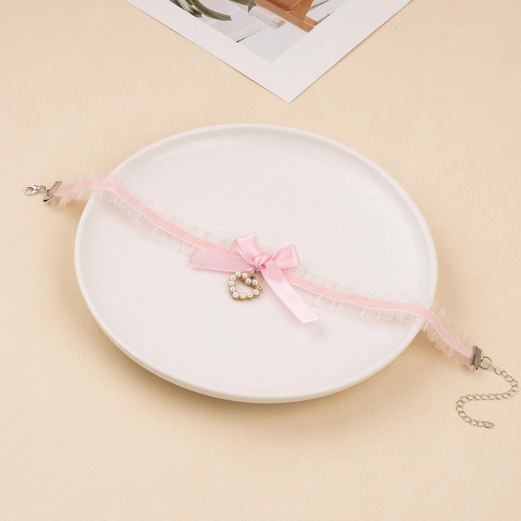 Black White Lace Necklace Vintage Ribbon Bow Gothic Heart Pendant Collar for Women Girls Sweet Lolita Jewelry 2024 New Choker