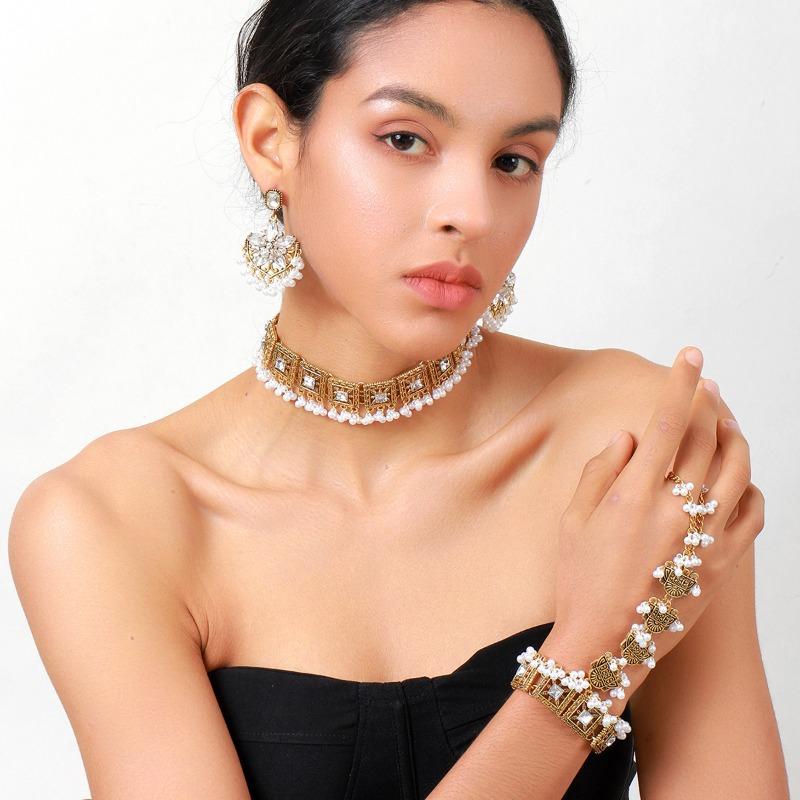 Vintage-Blumen-Quasten-Armband, Ohrringe und Halsketten-Set - böhmischer ethnischer Schmuck