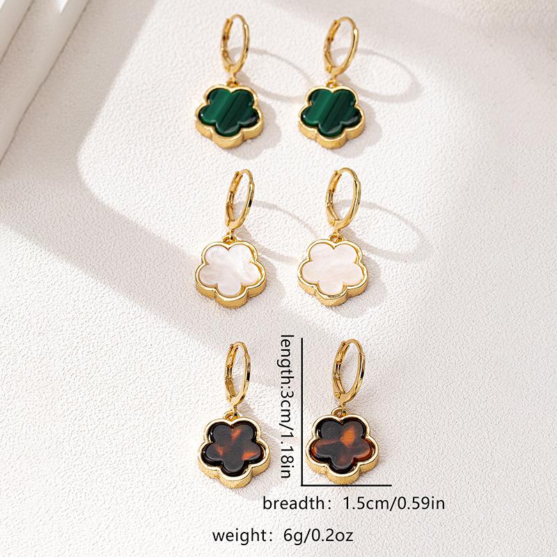 1PAIR European and American New Lucky Grass Earrings, Sweet, Exquisite, Fashionable and Simple Five-leaf Flower Earrings for Women