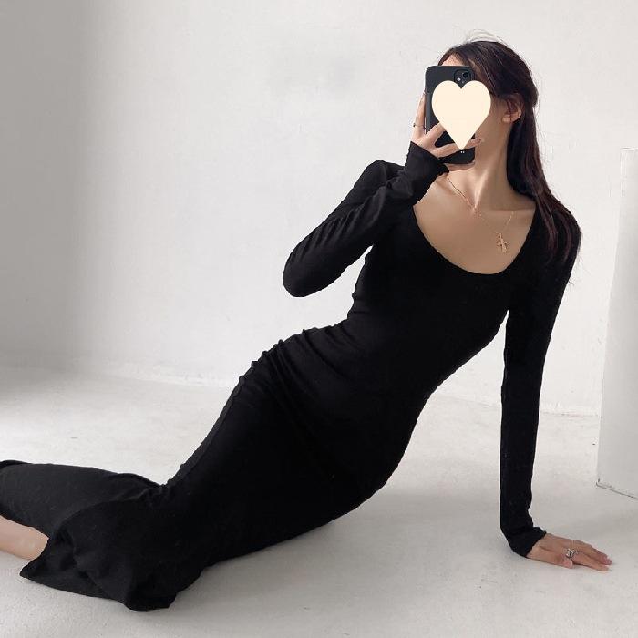 

Sexy long dress women s high waist and thin buttocks fishtail skirt chic autumn temperament round neck new dress One size fits all