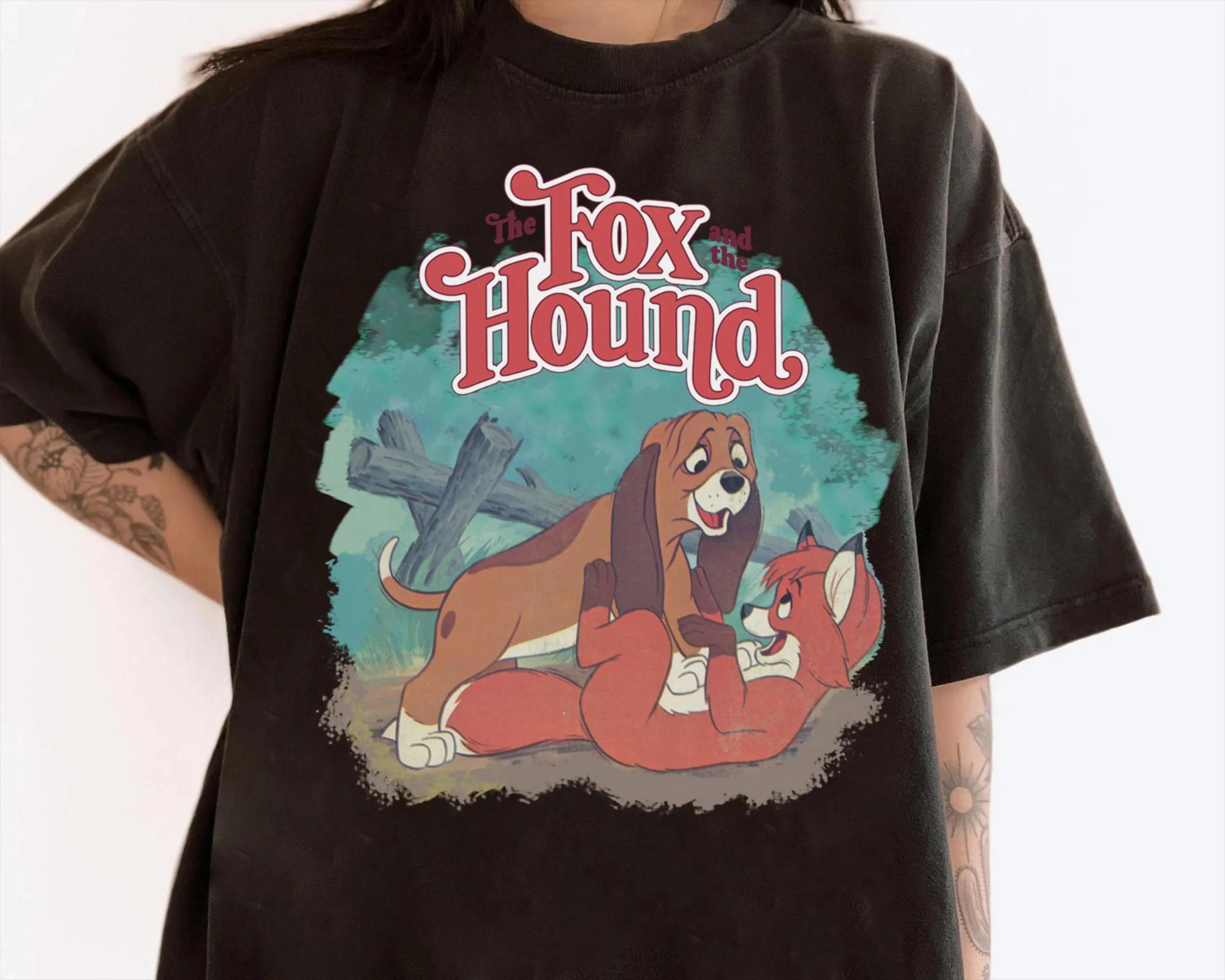 

Women The Fox and The Hound Vintage Classic Poster TShirt Magic Kingdom land Family Shirts Walt World Tee 4XL