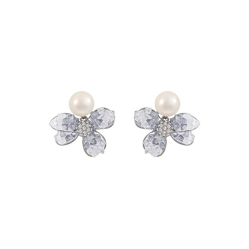 Gradient Crystal Flower Stud Earrings: Elegant Luxury French-Inspired Design for Women