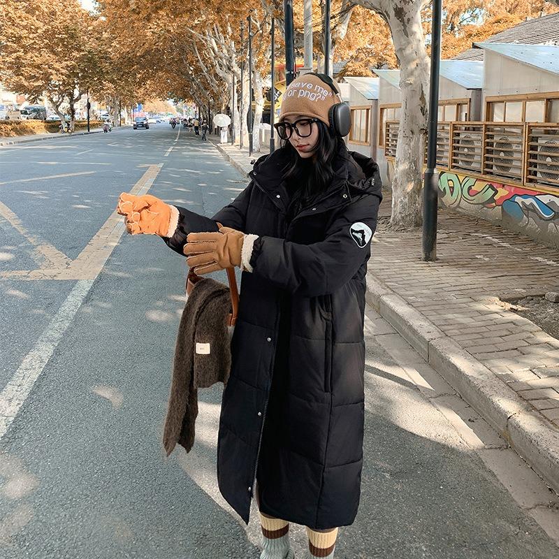 New thickened bread clothes, down cotton-padded clothes, women's straight loose long over-the-knee winter jacket, cotton-padded jacket.