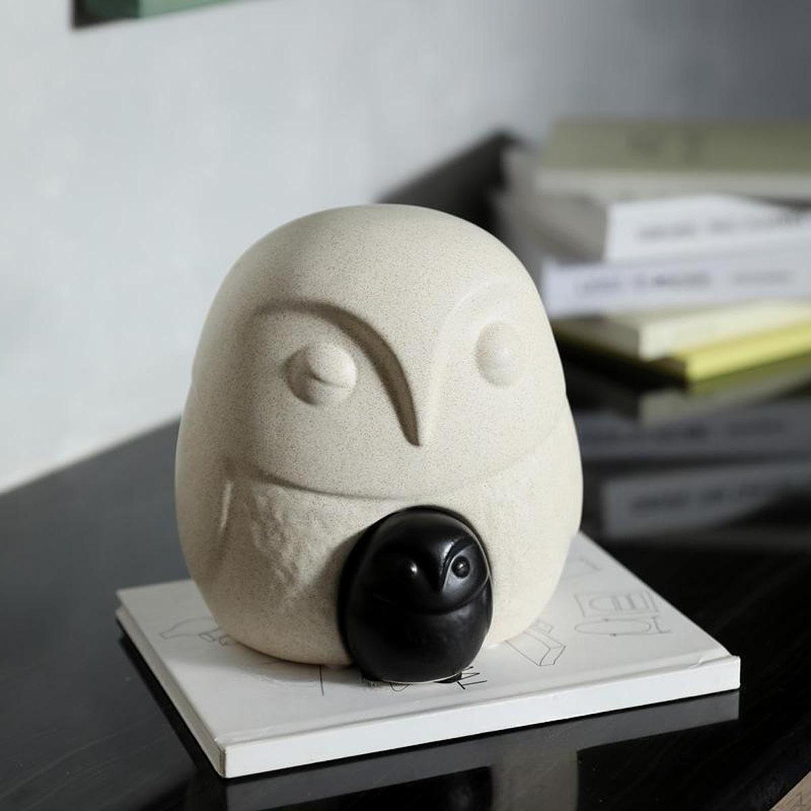 

2 шт. Скульптура Совы Керамическая Статуэтка Простая Скандинавская Настольная Украшение Статуэтка для Офиса 15cmx15.2cm