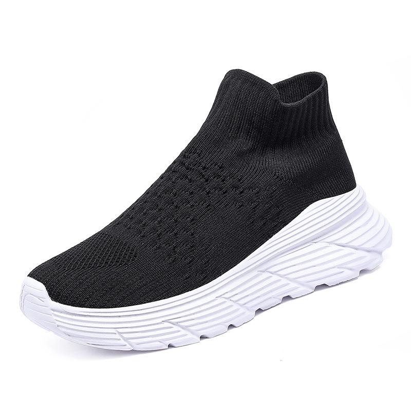 Couple shoes New fly-woven socks shoes Breathable and lightweight one-pedal mesh shoes Casual sports shoes