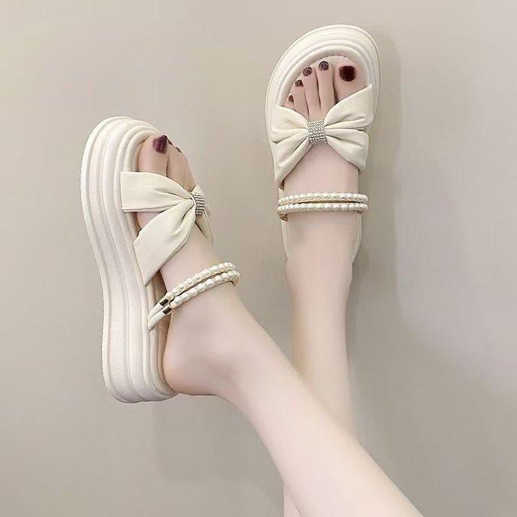 Fairy Wind Sandals Women's Summer Thick-soled Heightening Muffin Shoes Women's 2025 New Rhinestone Roman Cool Slippers Outer Wear