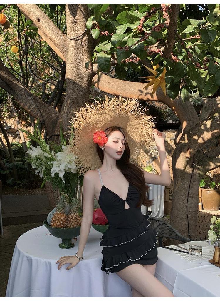 Korean-Inspired Conservative One-Piece Swimsuit with Slimming Cake Skirt - Elegant, Pure Desire Style for Women