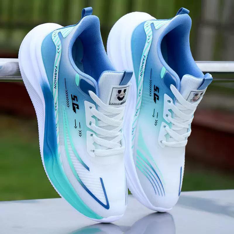 New large-size four-season breathable mesh shoes, sports shoes, lightweight casual soft-soled running shoes