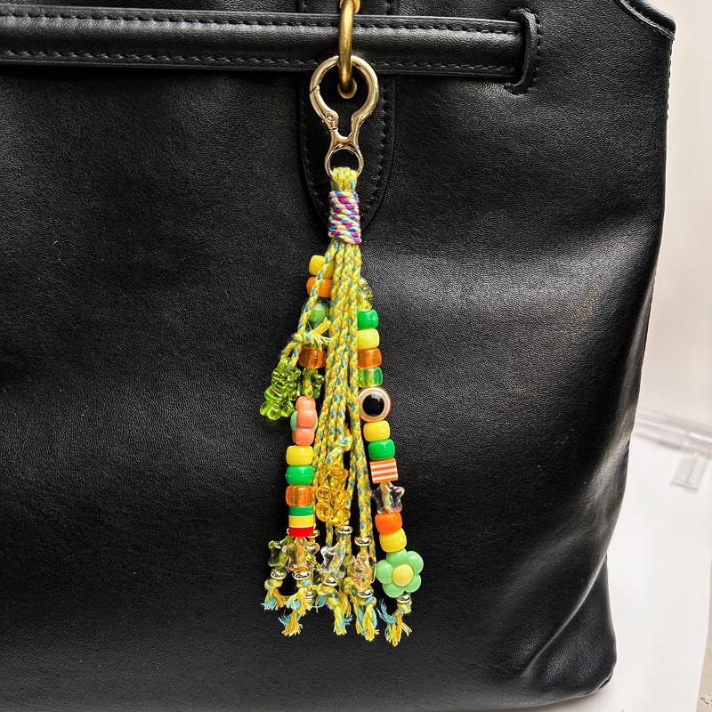 1Pcs Colorful Flower Bead Pendant Key Ring Boho Handmade Beaded Tassel Keychain For Women Backpack Purse Accessory Gift
