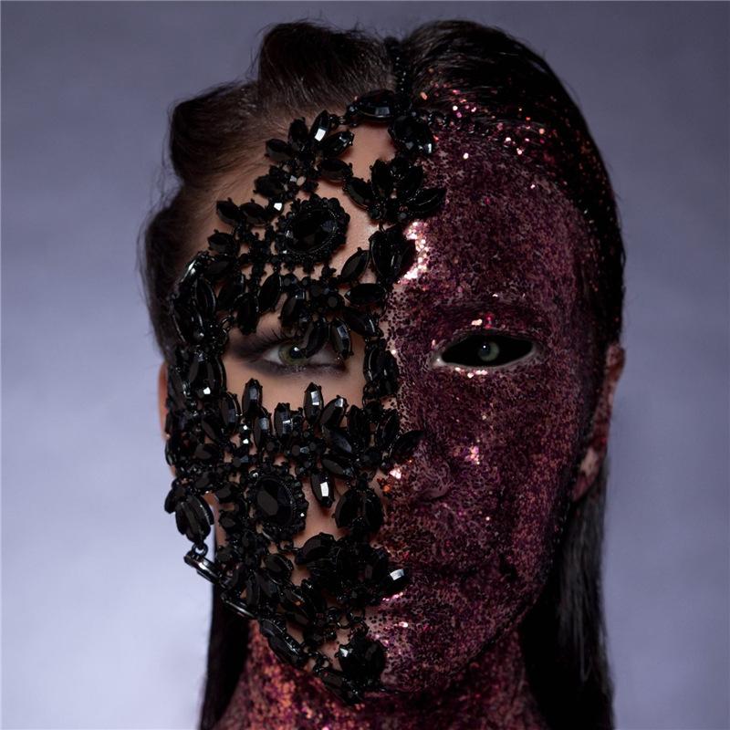 European And American Ins Bloggers Have The Same Exaggerated And Fashionable Rhinestone Half-Face Mask, Halloween Dance Wear Accessories Mask