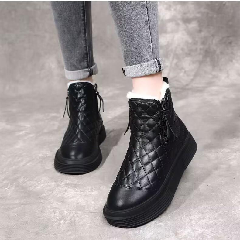 Winter new fashionable versatile snow boots women's waterproof thickened velvet 2025 cold-proof Northeast warm non-slip snow boots