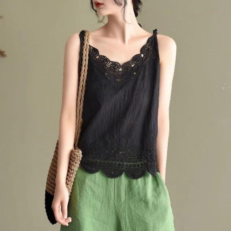 White lace suspender small vest for women with a base inside, a new cotton and linen sleeveless top and shirt in summer