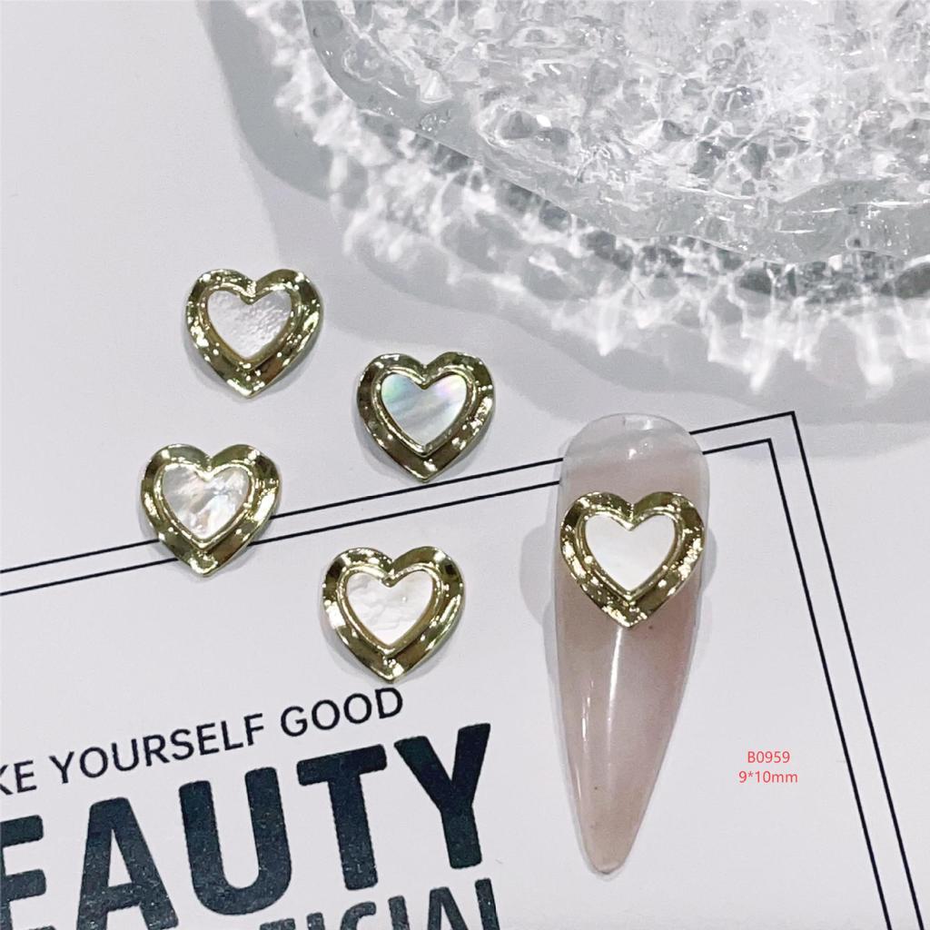 Retro Luxury DIY Rhinestone Heart Nail Accessories - Zircon Manicure Jewelry