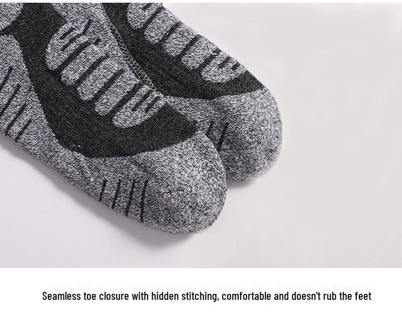 Smart Heated Winter Socks with USB Charging, Three-Speed Temperature Control for Men and Women - Ideal for Skiing and Warmth