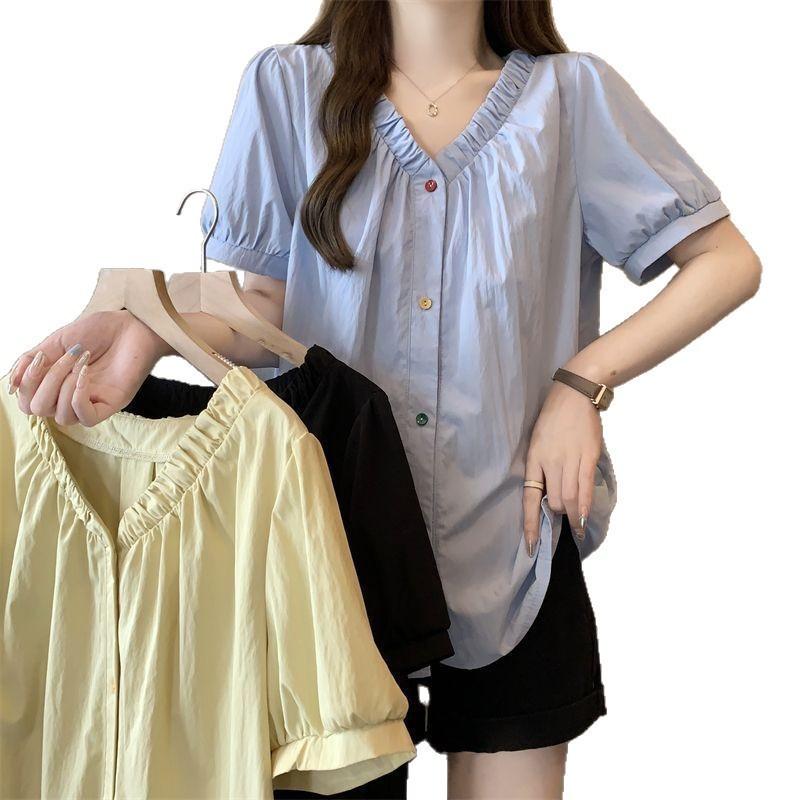 Large size fat mm colored button short-sleeved shirt women's design sense summer new loose and thin V-neck top