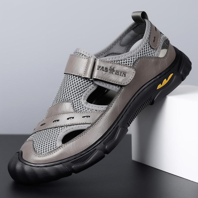 2025 Spring and Summer New Men's Casual Shoes Mesh Sandals Summer Fashion Korean Version Hollow Hole Shoes Outdoor Foreign Trade
