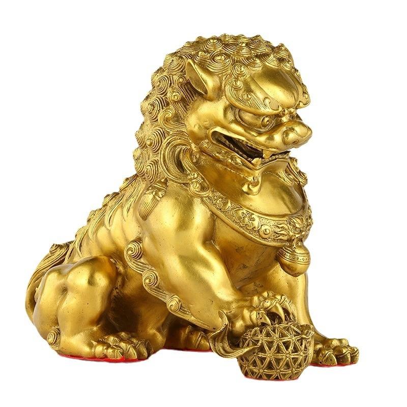 A pair of copper , Beijing , bottomless palace door lions, home crafts and gifts