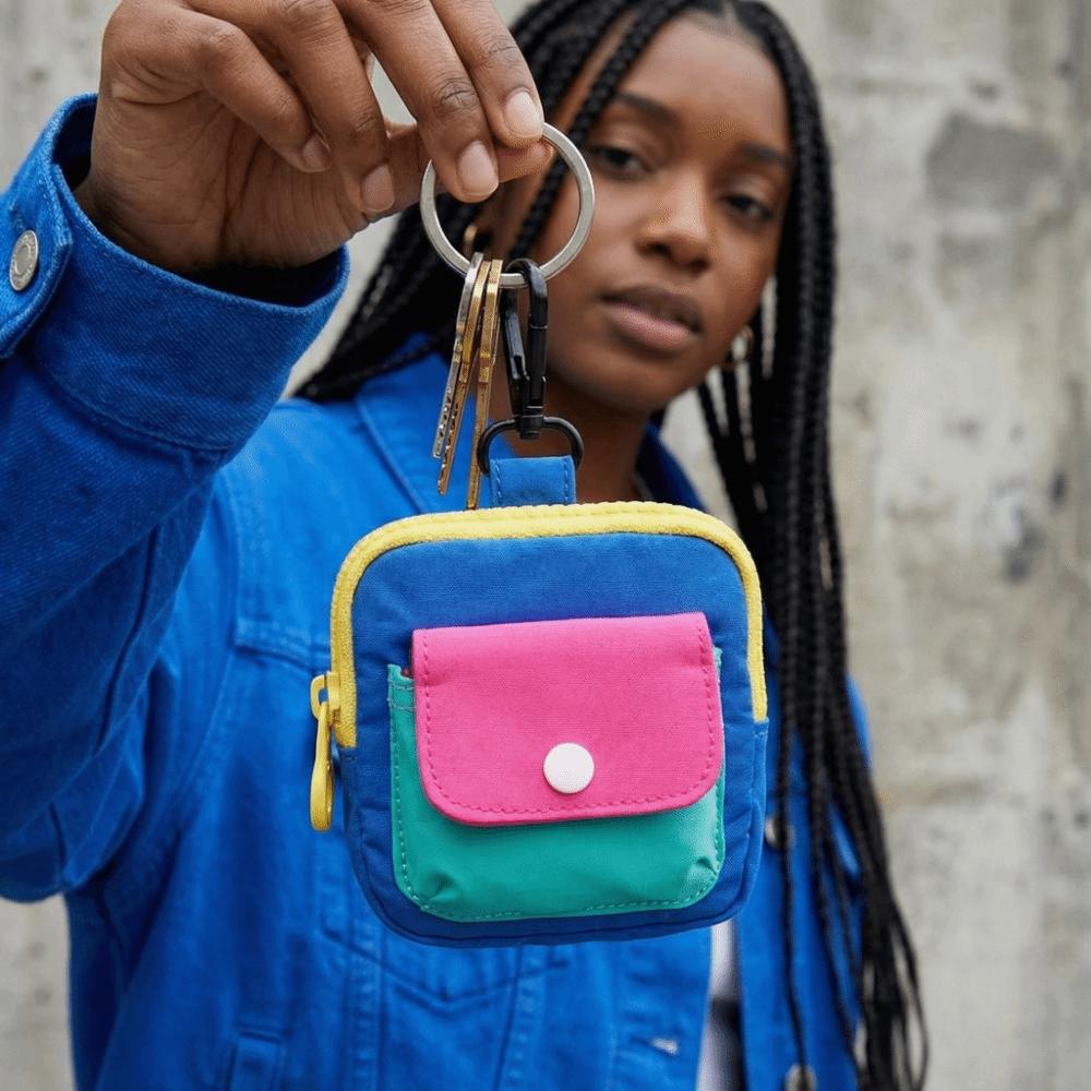 Stylish Portable Storage Bag Portable Zipper Earphone Case With Keyring Small Hanging Bag  Daily