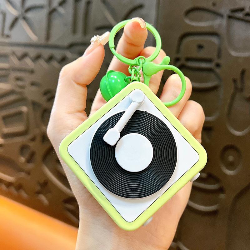 Retro Gramophone Keychain: Mini Recordable Music Box and Fun Pendant Gift