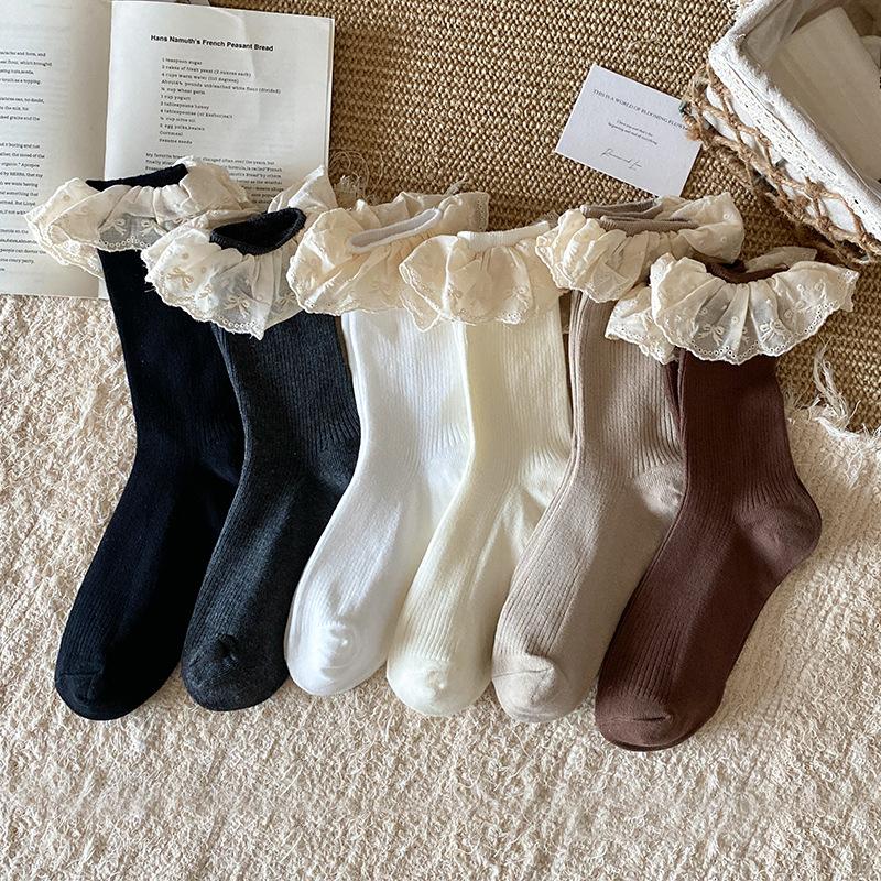 Female Spring and Autumn Lovely Bow Lace In Cylinder Stack Stack Socks
